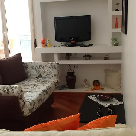 Casa Menhir Aet *